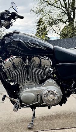 2007 Harley Davidson 883 Sportster- Like new!
