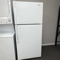 Refrigerator White Top Freezer 19 Cu Ft 