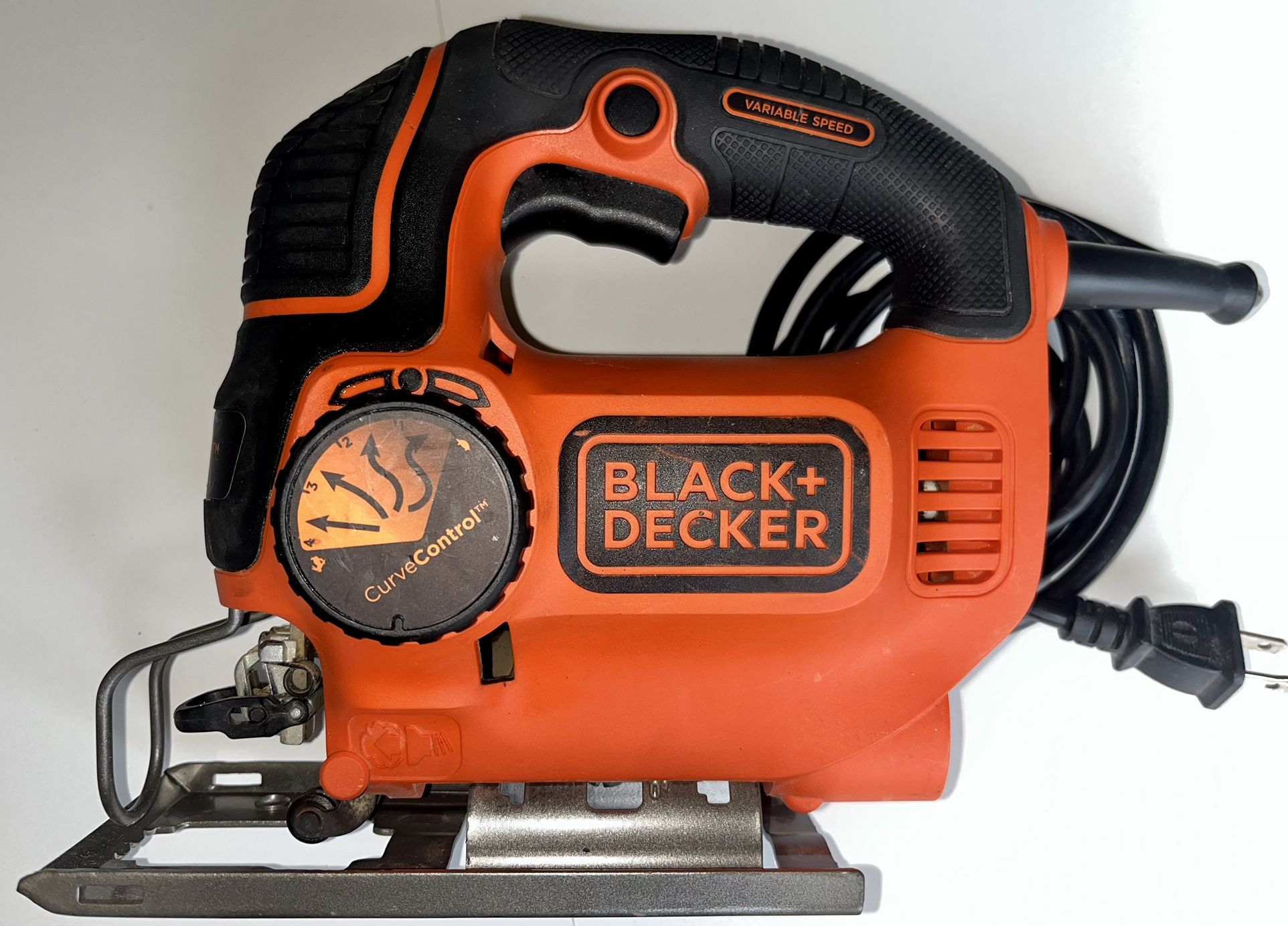 Control Jigsaw Black & Decker Curve Control Jigsaw for Sale in Alpharetta, GA - OfferUp