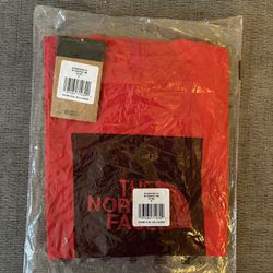 Supreme The North Face S/S Top Brand New Size Small 