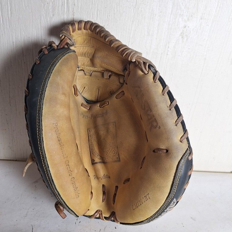 YOUTH PRO COMP™ CATCHERS MITT