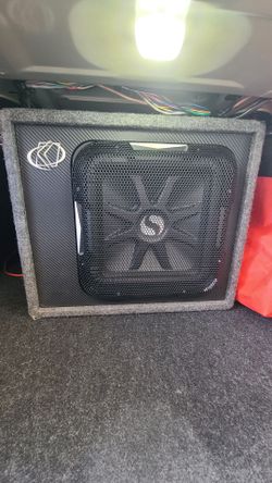 Enclosed Kicker 12 inch Subwoofer 08VS12L72