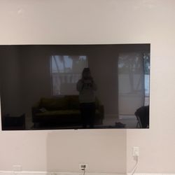 LG QNED85 Mini LED 75” 4K Smart TV w/ Wall Mount