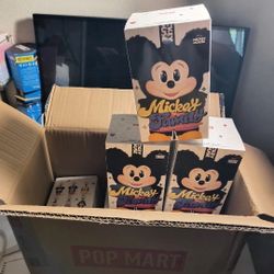 Popmart Mickey Family Cute Together Plush Pendant 