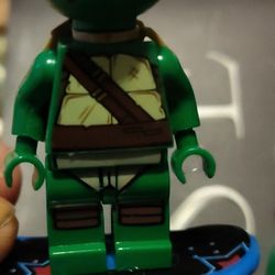Lego TMNT MINIFIGURES WITH SKATEBOARDS