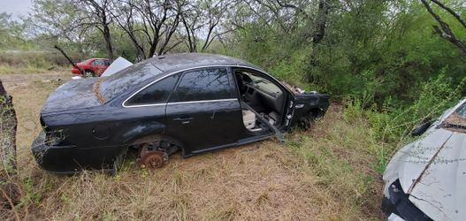 2009 ford Taurus ( parting out )