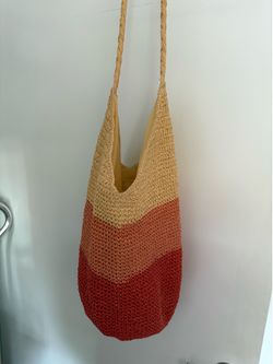 Lightweight Tri-Tone Shoulder Bag
