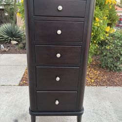 Dark Solid Wood Dresser Chest of Drawers Furniture Great Condition 