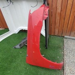 2005 - 2015 TOYOTA TACOMA RIGHT
FENDER PASSENGER SIDE GENUINE USED
OEM. NCF4