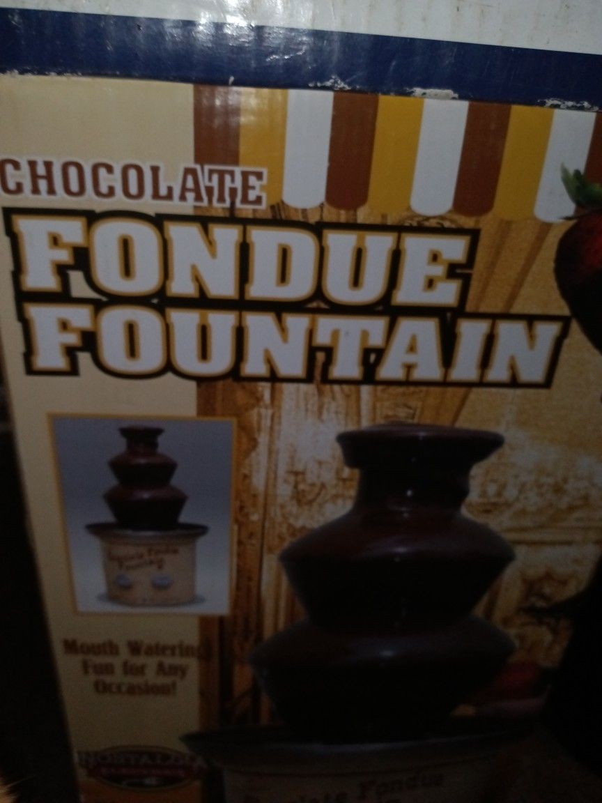 Nice Old Fashioned Chocolate Fondue Fountain Stainless Steel Heated Bowl 210865.