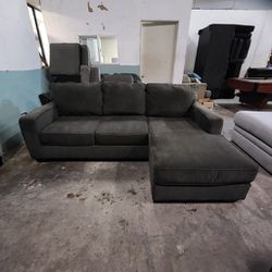 Free Delivery! Like New Ashley's Furniture Sectional With Reversible Chaise Sofa Couch