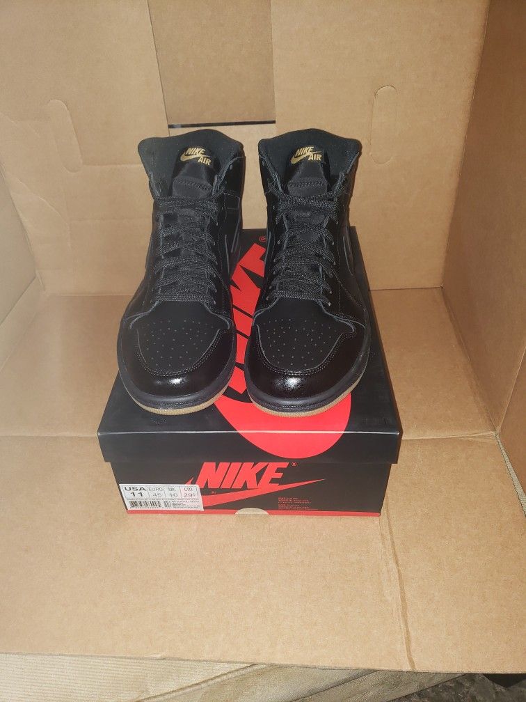 Air Jordan 1 Retro High OG (40)