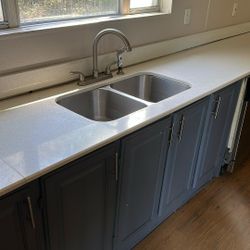 I am selling quartz stone, half an inch thick and 13 feet long.