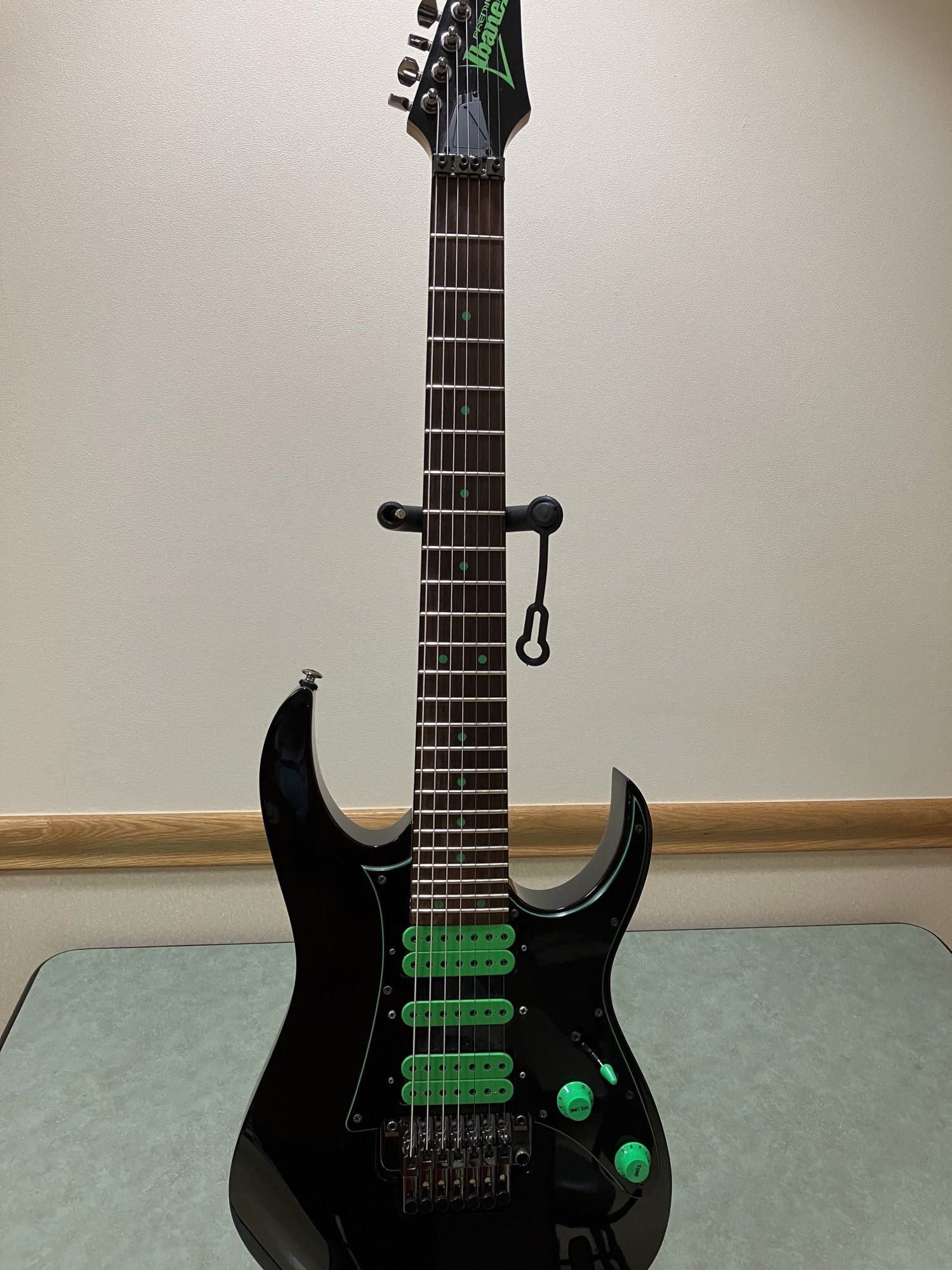 Ibanez Steve Vai Signature Premium UV-70P 7-string