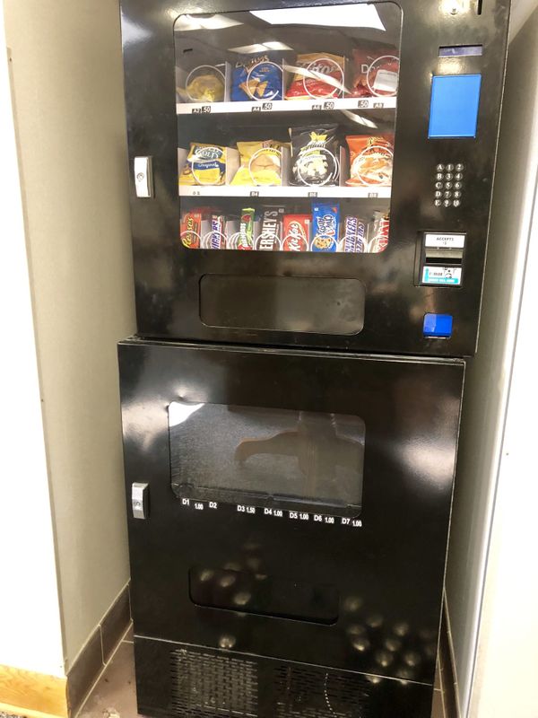 Seaga cbc16s Combo Vending Machine for Sale in Jamaica, NY OfferUp