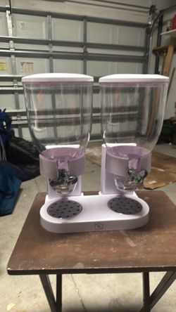 Cereal dispenser