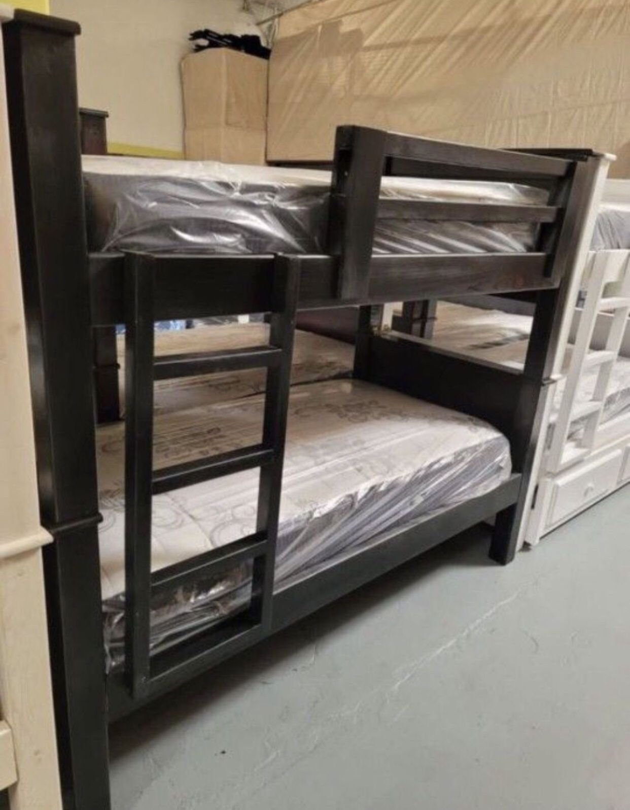 Twin-Twin Bunk Bed With Mattress