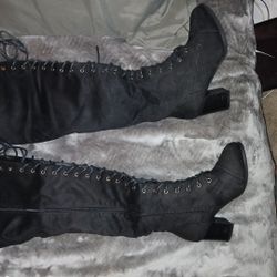 LACE UP FRONT Knee High Black SUEDE BOOTS 