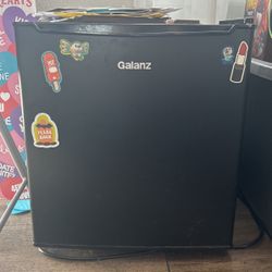 galanz mini fridge