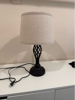 Table lamp