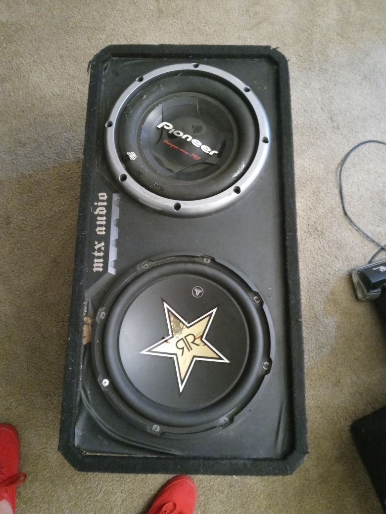 2 12s jl audio 1000 watts pioneer pro comp 3500 watts for Sale in Tucson, AZ OfferUp