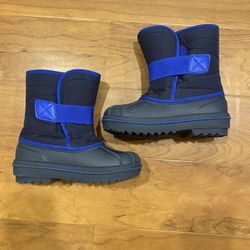 KID’S SNOW BOOTS - SIZE 12 - CHILDREN’S PLACE