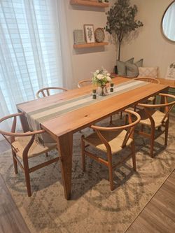 Extendable Dining Table, Solid Oak - Fits Up to 10 People