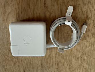 Apple USB-C 87w Charger/Power Adapter With 78in Extension cord