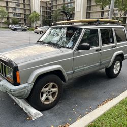 2000 Jeep Cherokee