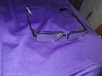BRAND new CAL V IN CLINE GLASSES FIR THE LOW