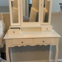 Vanity Desk