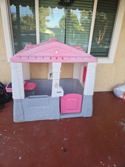 girl's house
