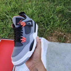 *Infrared* Jordan 4