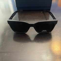 L.V Sunglasses 🕶️ 