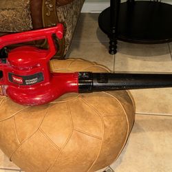 Electric Handheld Leaf Blower /Sopladora para Jardín 