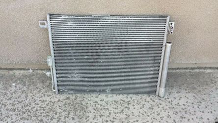 11 12 13 14 15 16 17 2011 2012 2013 2014 2015 2016 2017 JEEP GRAND CHEROKEE DODGE DURANGO AC A/C CONDENSER CONDENSOR AIR CONDITIONING OEM