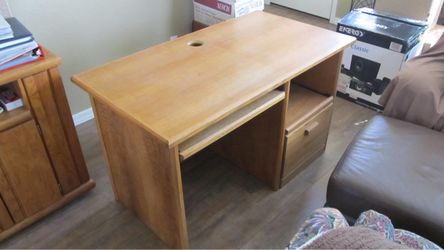 FREE Student Desk