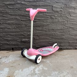 Radio Flyer Kids Scooter