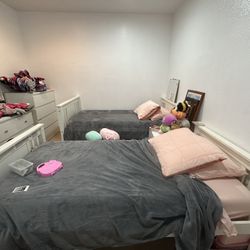 Twin Beds Or Bunk Bed 