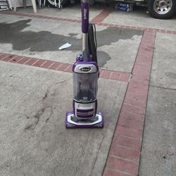 Shark Navigator Vacuum 