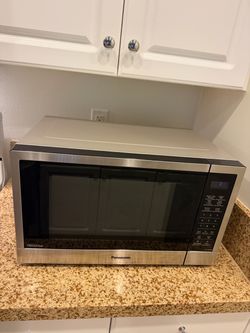 Large Panasonic stainless steel countertop microwave