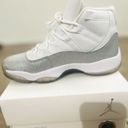 Jordan 11 Glitter Woman 