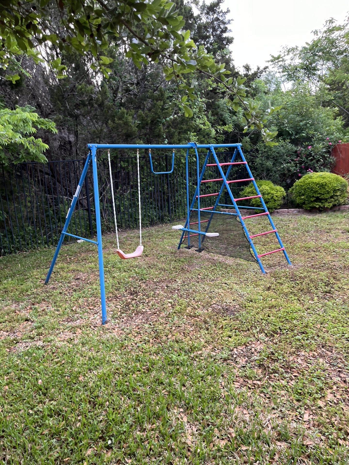 Backyard Swing 