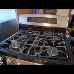 GE Duel Fuel Convection Stove 