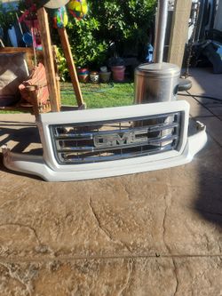 2014 gmc sierra slt Grille And Upper molding