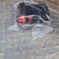 Milwaukee  Battery  4,0 New