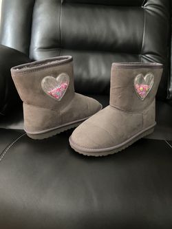 Girls Size 1 Children’s place boots.