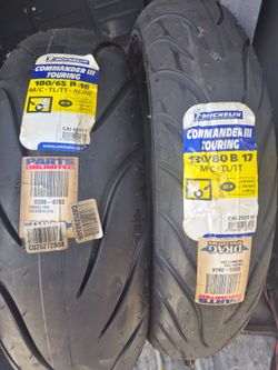 Touring motorcycle tires