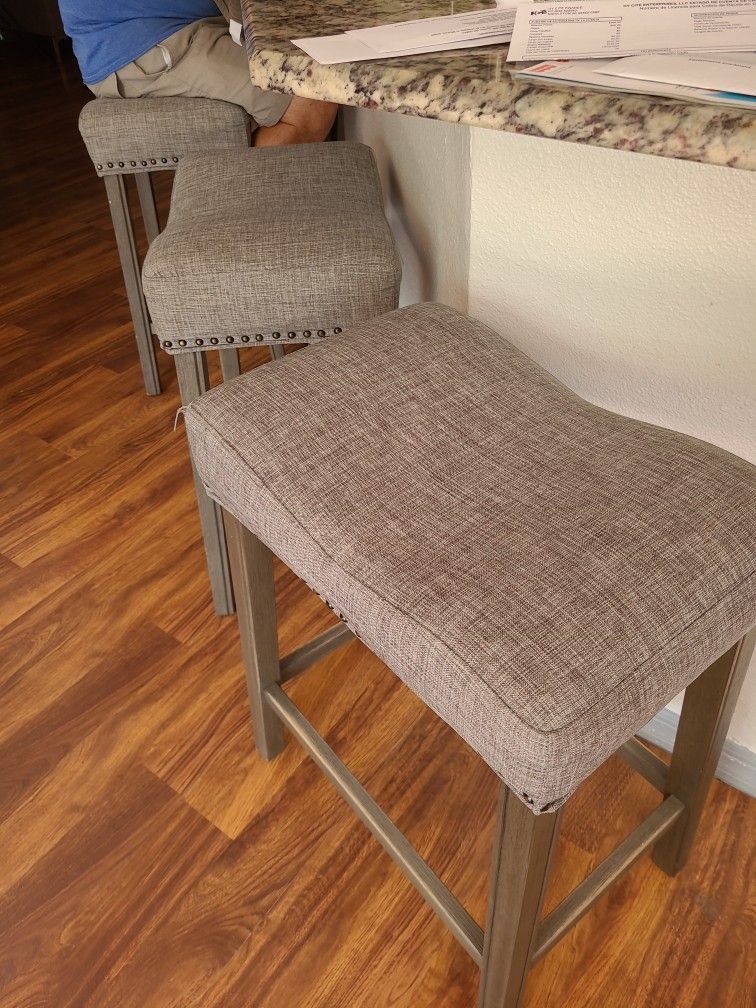 4 High Chair For Island Or Bay