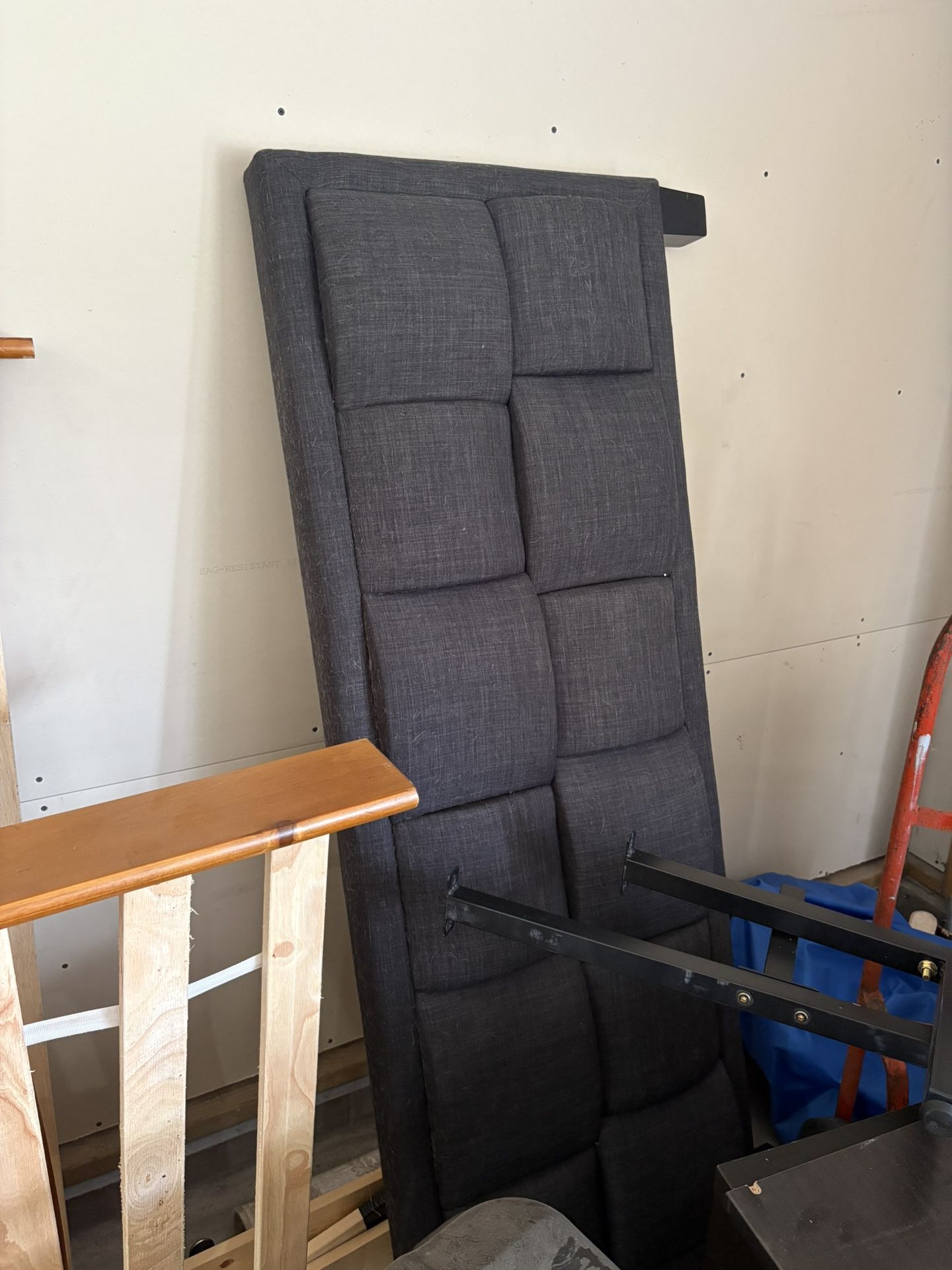 Full Bed With Mattress